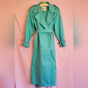 London Fog Trenchcoat, Size 10 Regular